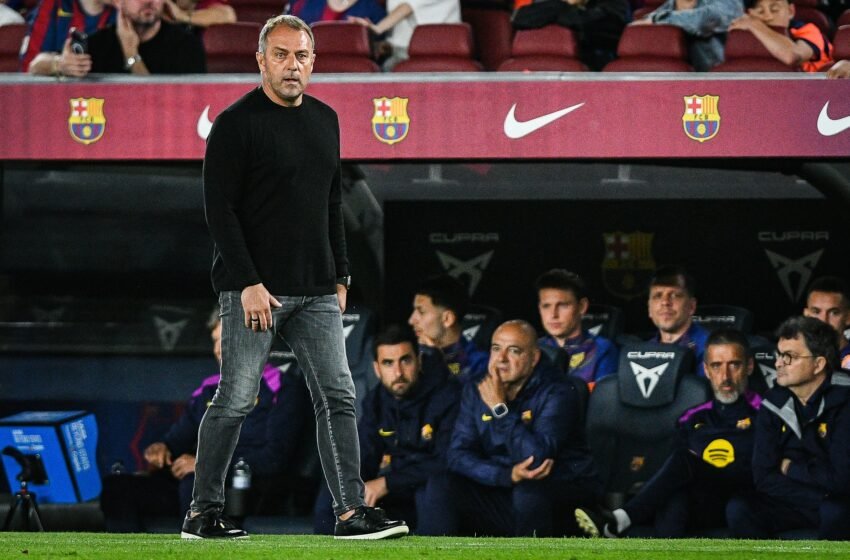  Hansi Flick firma su renovación con el FC Barcelona hasta 2028