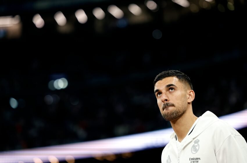 Dani Ceballos regresa al Betis nueve años después