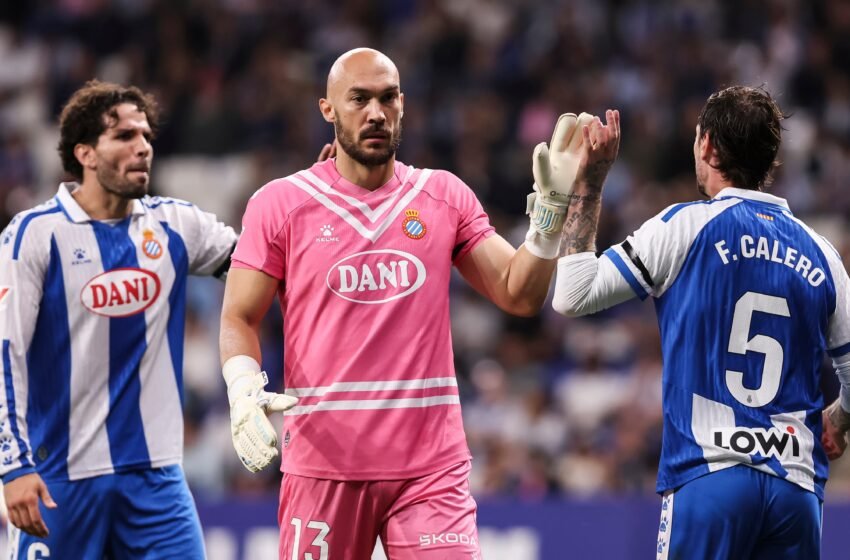  Dmitrovic evita la derrota del Espanyol ante un Levante que se queda con la miel en los labios