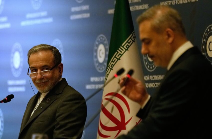  Irán y Estados Unidos negociarán en Estambul una salida a la escalada bélica