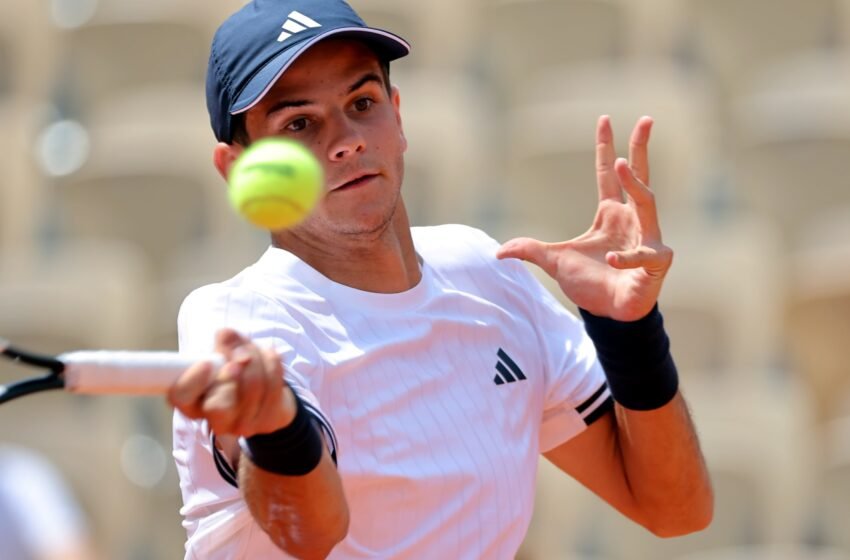  Rafa Jódar derrota a Alex Michelsen en cinco sets y pasa a los octavos de final