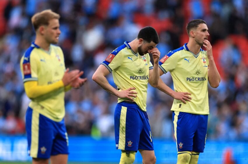  El Southampton, expulsado por un rocambolesco intento de espionaje de la final del ‘playoff’ para regresar a la Premier