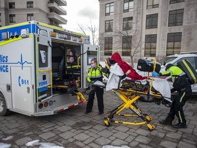  Al menos diez personas mueren tras tiroteo en Canadá