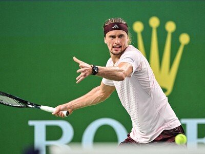  Alexander Zverev avanza octavos en Shanghái, Shelton cae eliminado