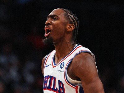  Breves de la NBA: Maxey supera a Iverson y Gibson vuelve a la liga