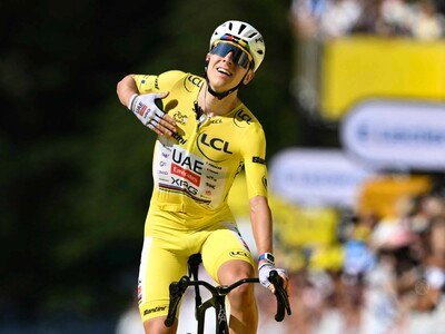  Ciclismo: Fin de temporada para Tadej Pogacar tras su caída