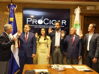  Crean consejo para proteger calidad del cigarro dominicano