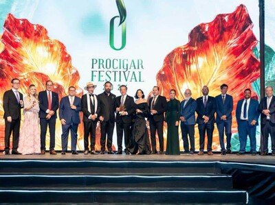  Procigar da reconocimiento a Ito Bisonó por aportes al tabaco