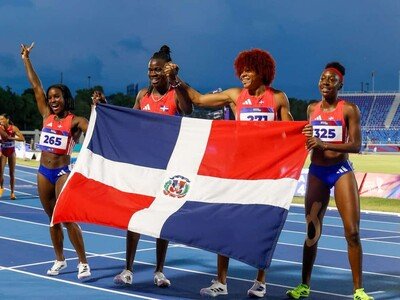  El relevo femenino 4×100 le da a RD su medalla 11 de oro en atlet