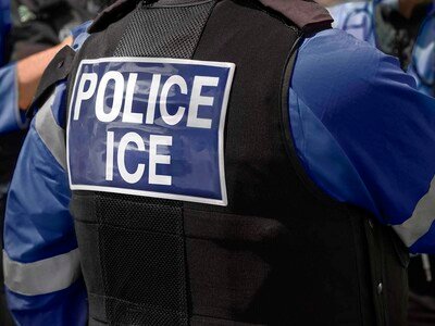  Nueva York establece prohibición a ICE en escuelas e iglesias