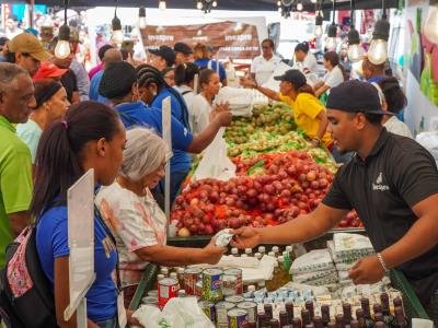  Canasta básica ha subido 534 pesos con 1.1% en lo que va de año
