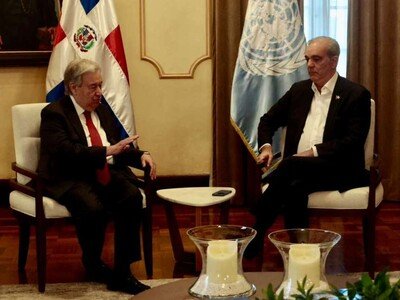  Luis Abinader y António Guterres discuten crisis Haití