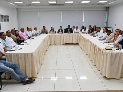  Mesa de trabajo Bayahíbe busca fortalecer el turismo