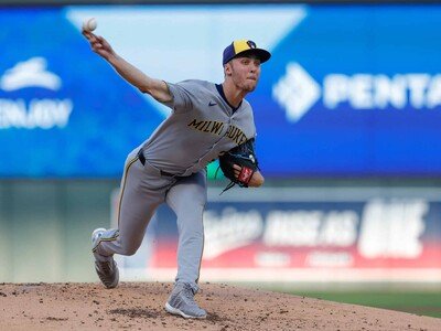  Misiorowski intimida como el fenómeno de las 100 mph