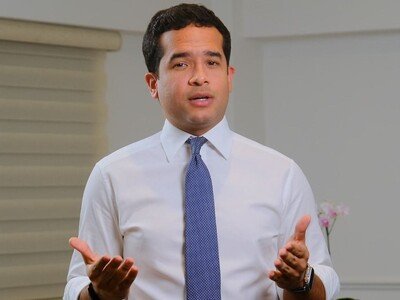  Omar Fernández critica emisión de bonos por US$2,750 millones