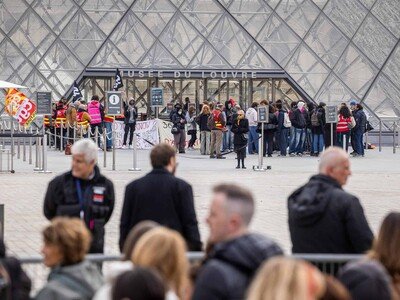  París se suma a la extensión de los toques de queda para esta noche