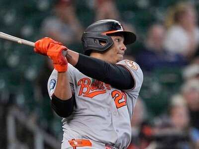  Samuel Basallo toma los consejos de su padre; decide para Orioles