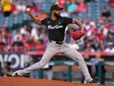  Sandy Alcántara poncha a Juan Soto dos veces