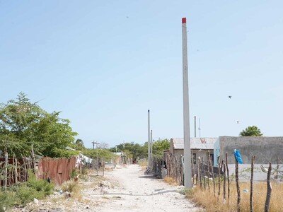  Edesur avanza inversiones en infraestructura eléctrica en Pedernales